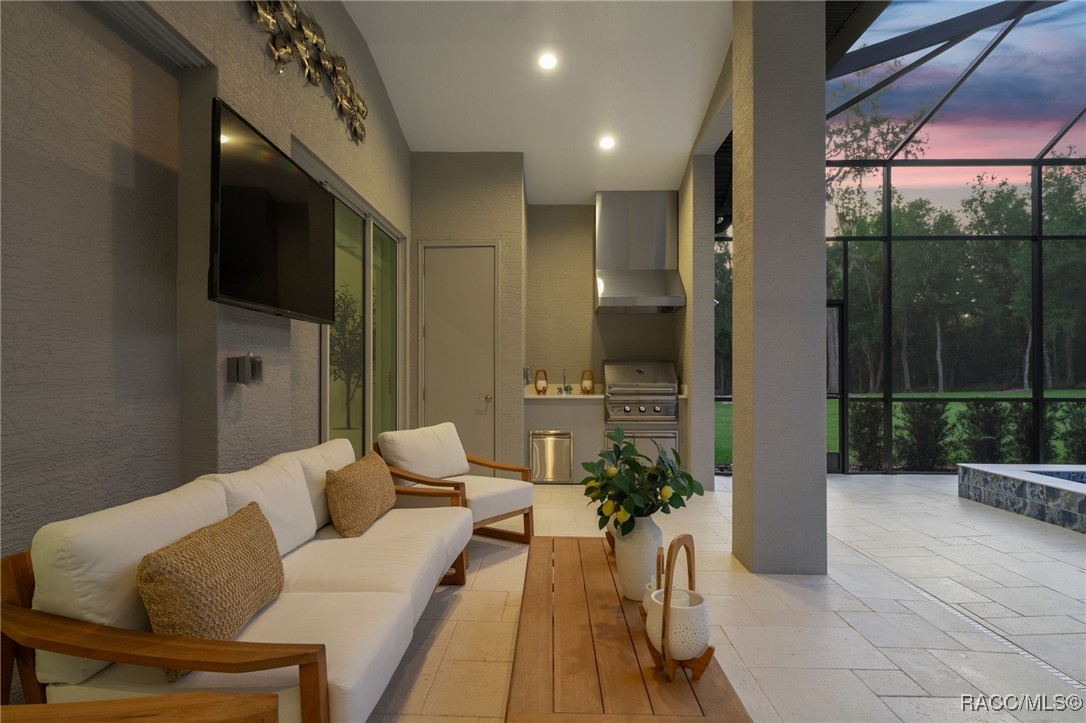 1825 W Oak Valley Court