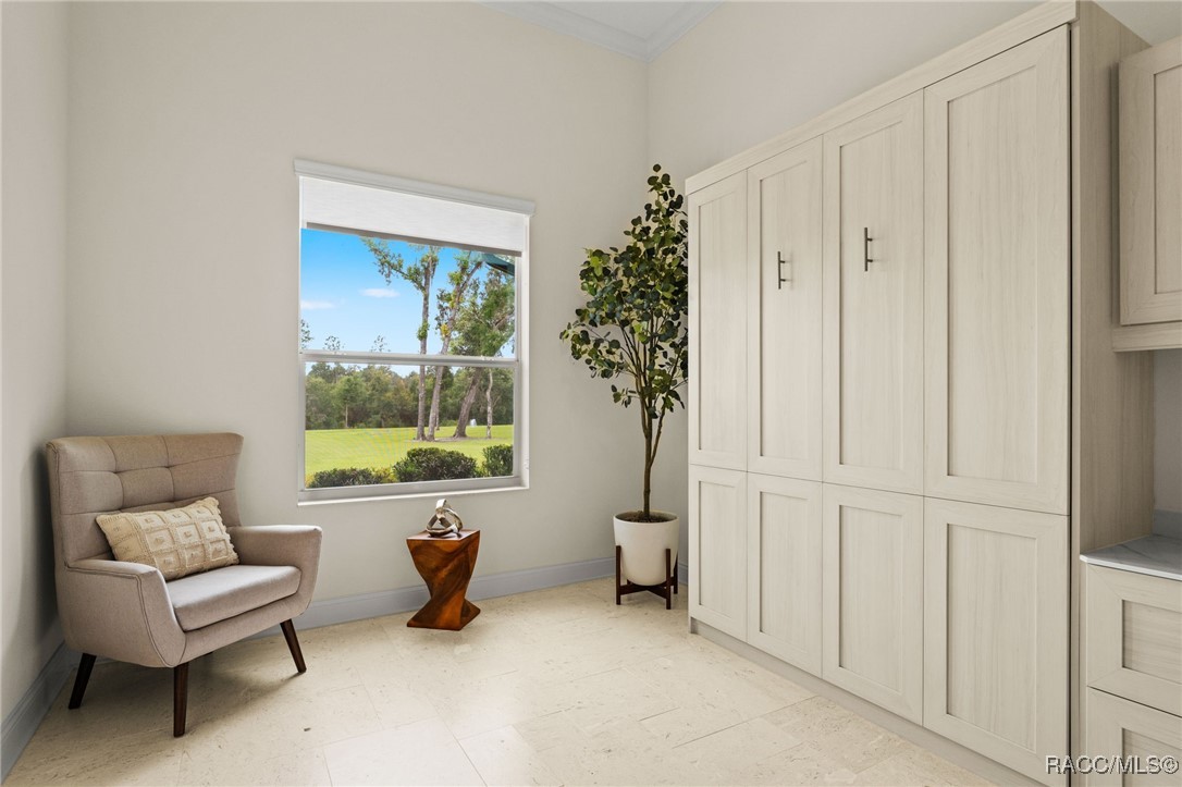 1825 W Oak Valley Court