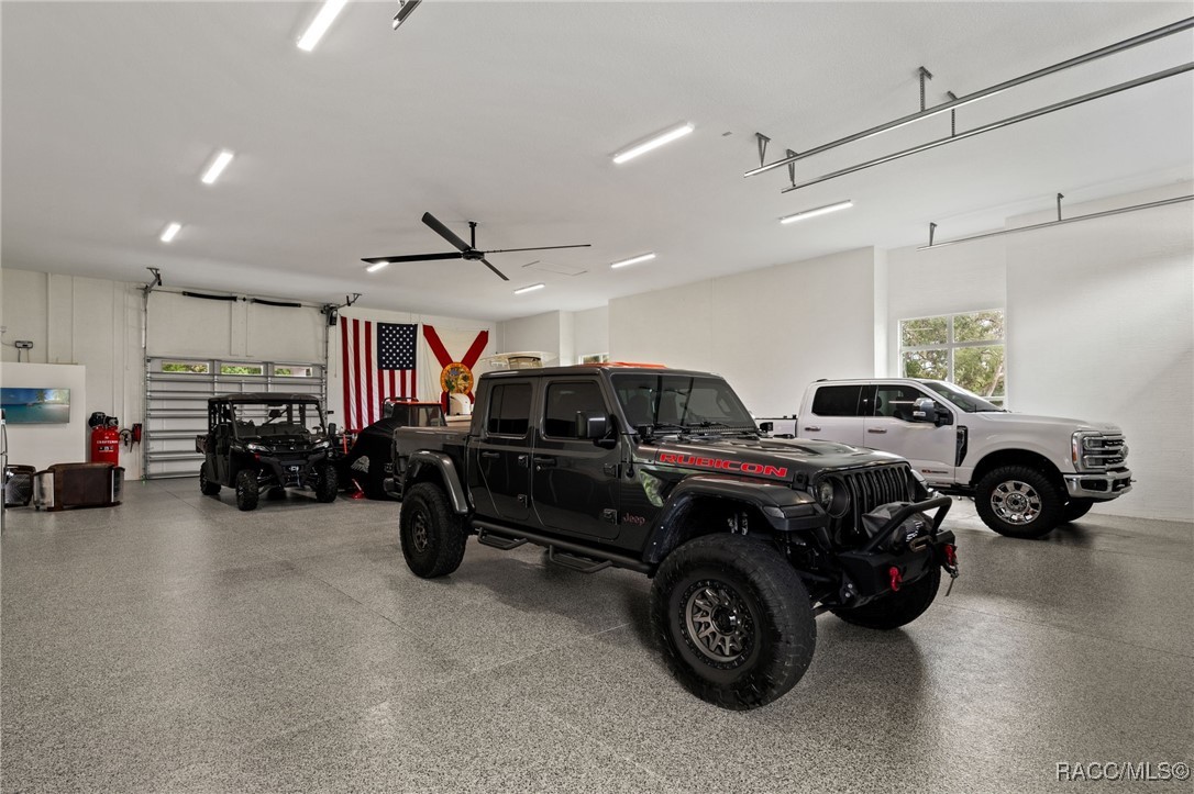 1825 W Oak Valley Court