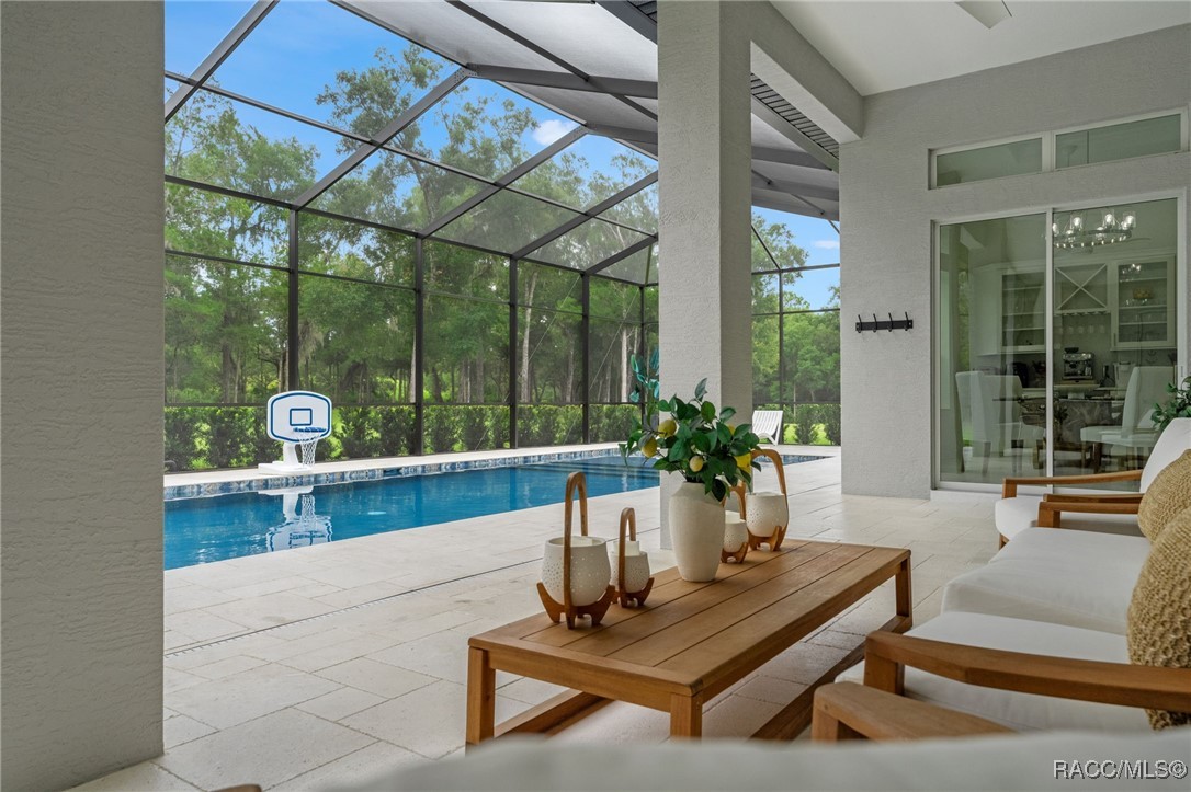 1825 W Oak Valley Court