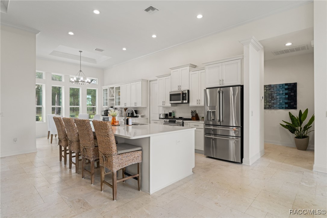 1825 W Oak Valley Court