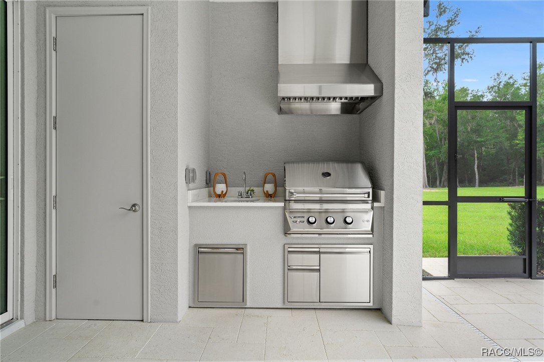 1825 W Oak Valley Court