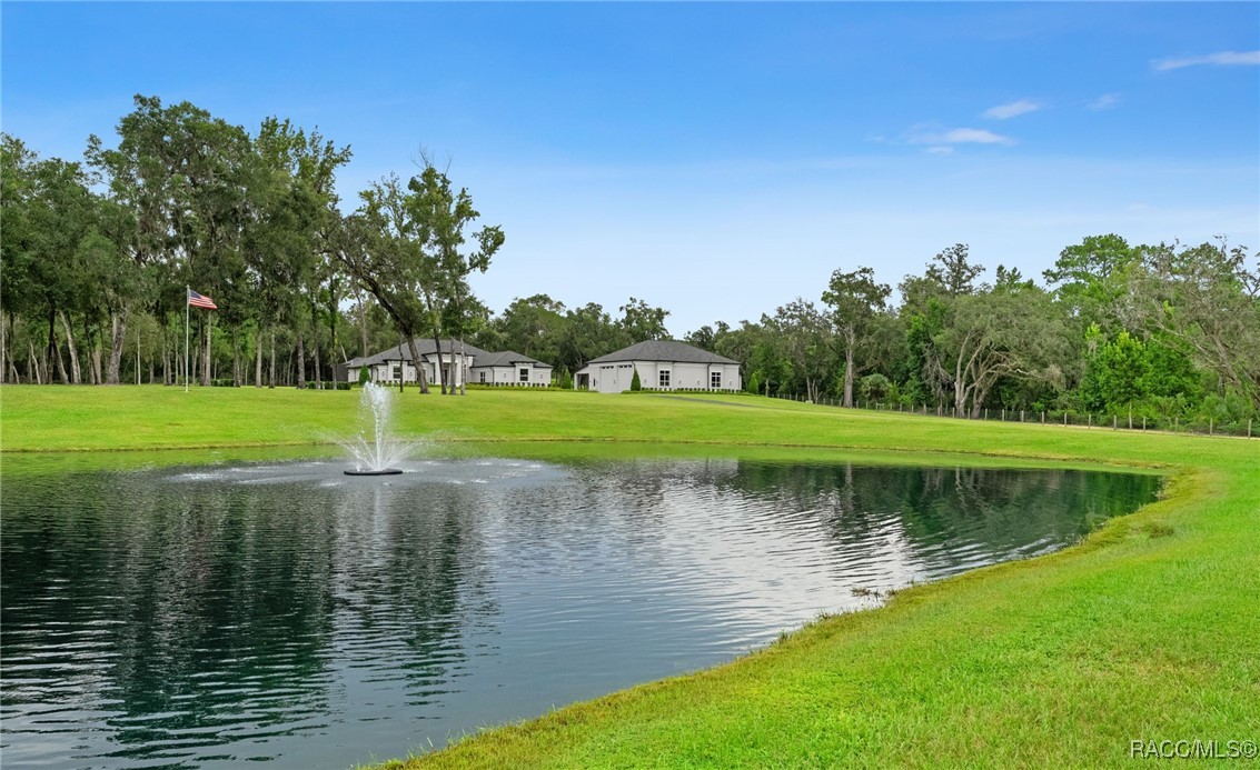 1825 W Oak Valley Court