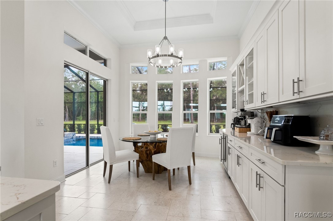 1825 W Oak Valley Court