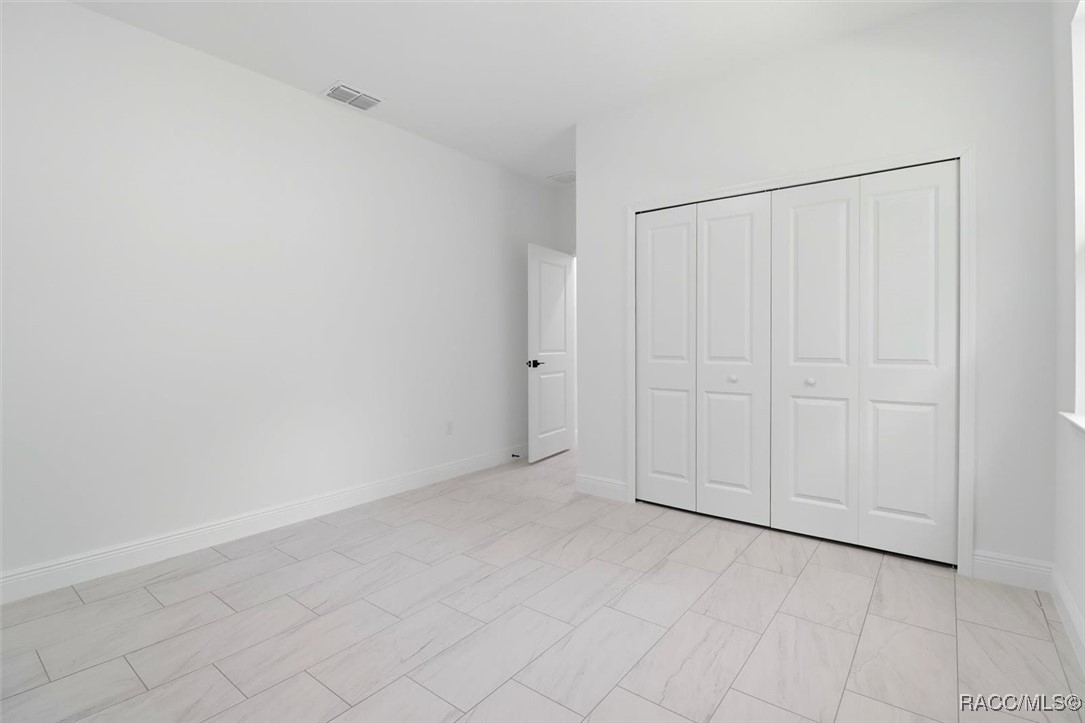225 W Diego Place
