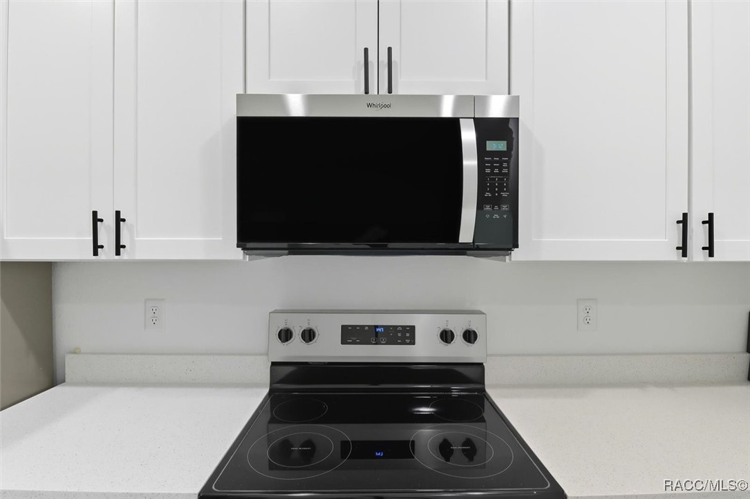 225 W Diego Place