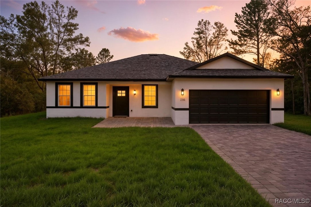 225 W Diego Place