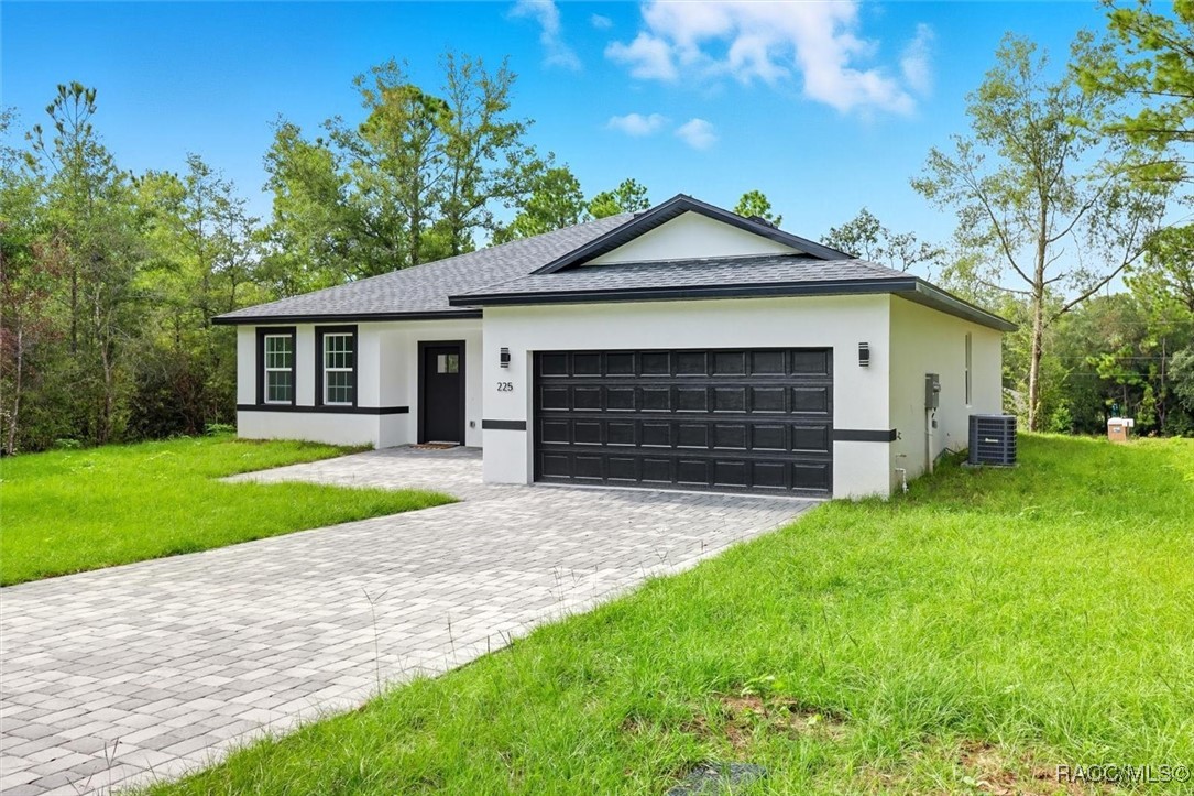 225 W Diego Place