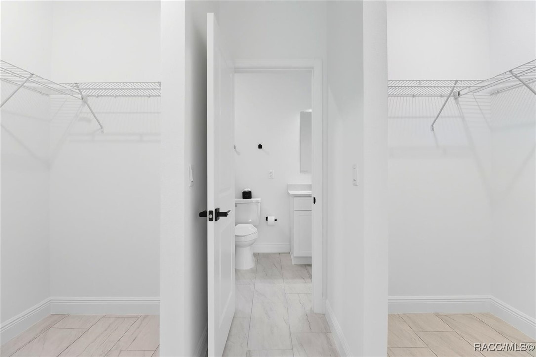 225 W Diego Place