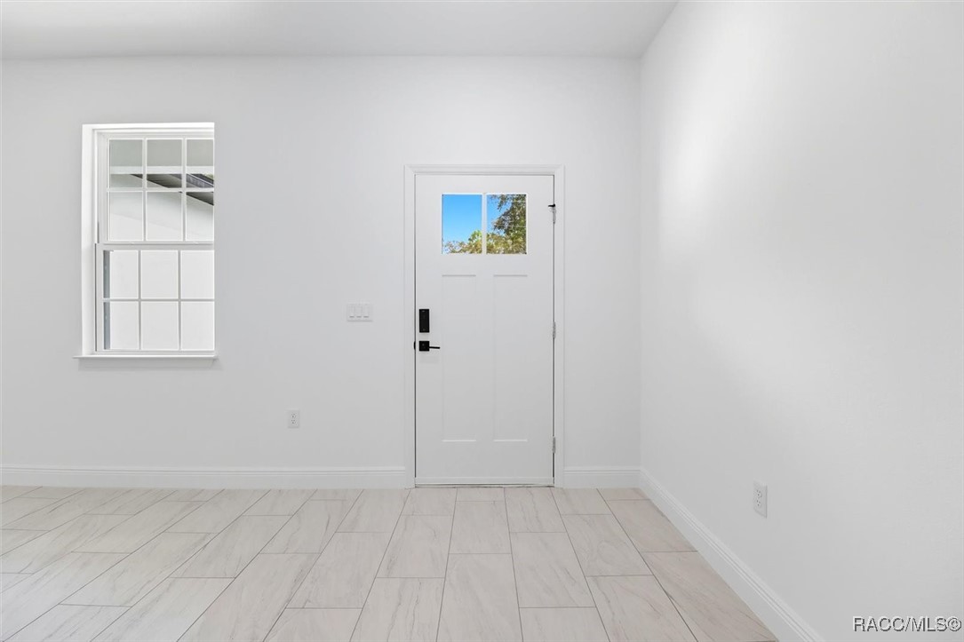 225 W Diego Place