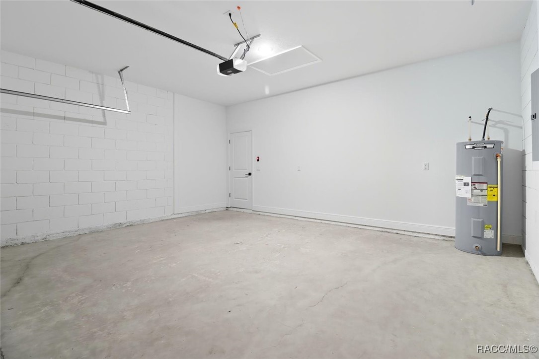 225 W Diego Place
