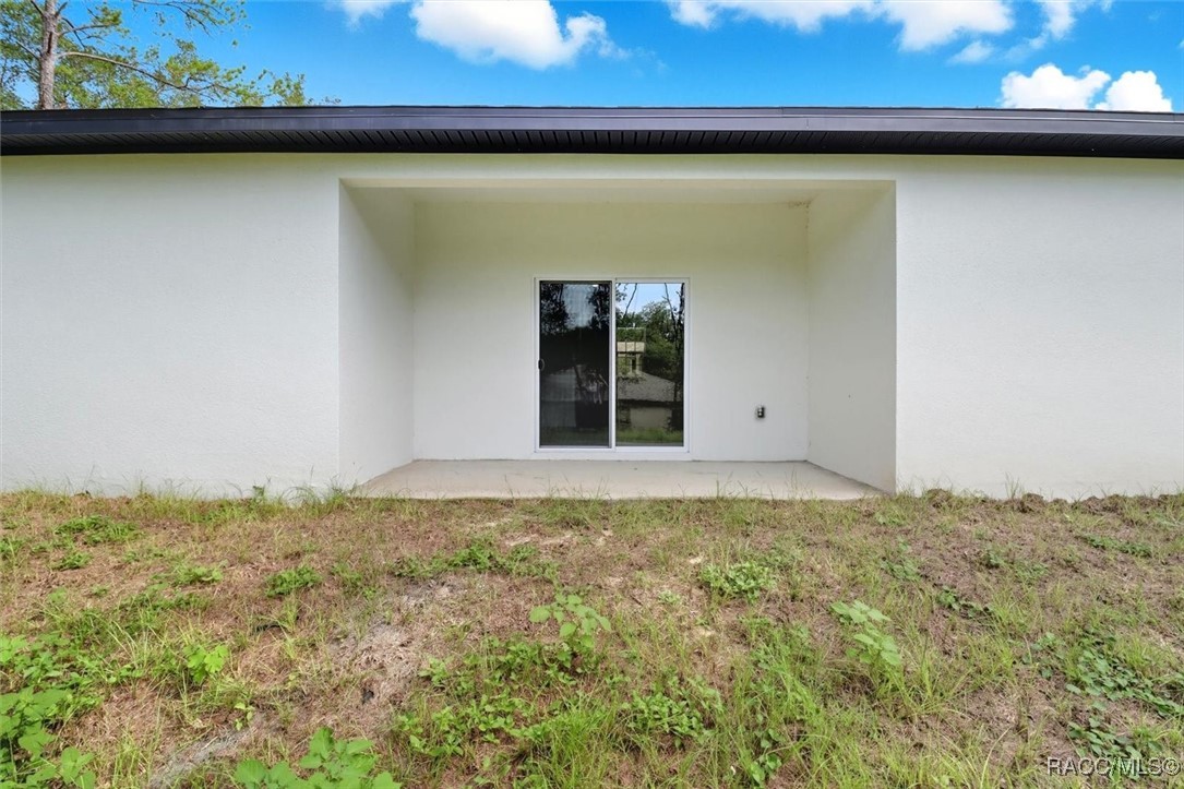 225 W Diego Place