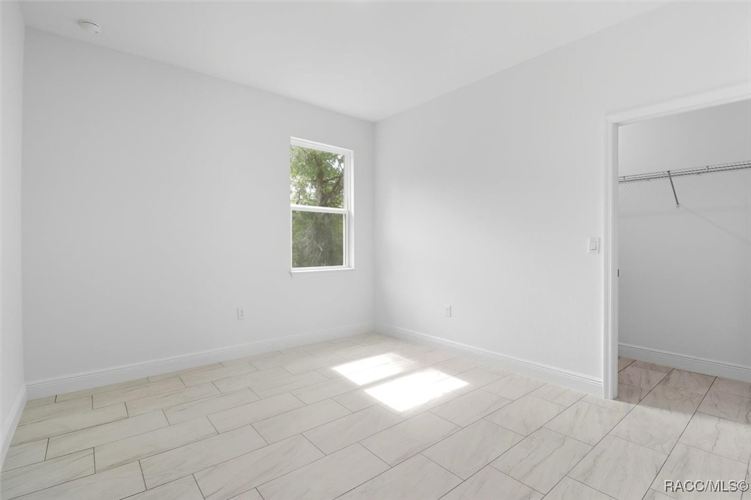 225 W Diego Place