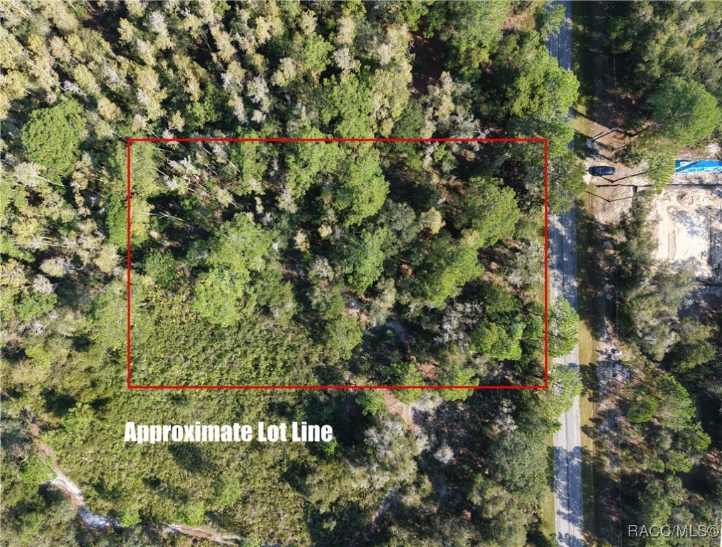 9566 N Cavewood Avenue