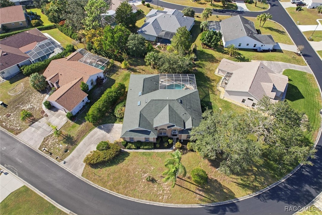 5528 W Hunters Ridge Circle