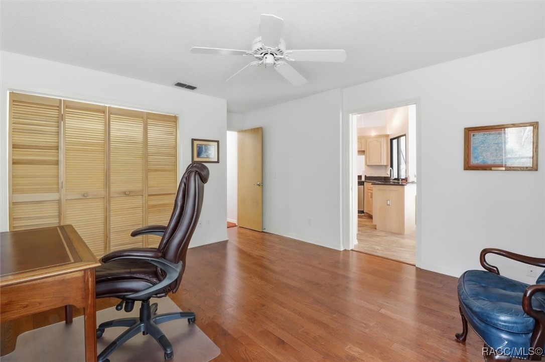 22 Mastic Court W