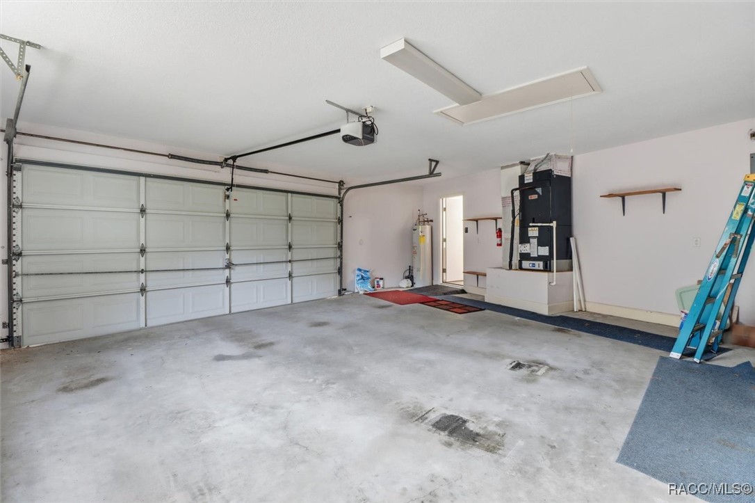 22 Mastic Court W