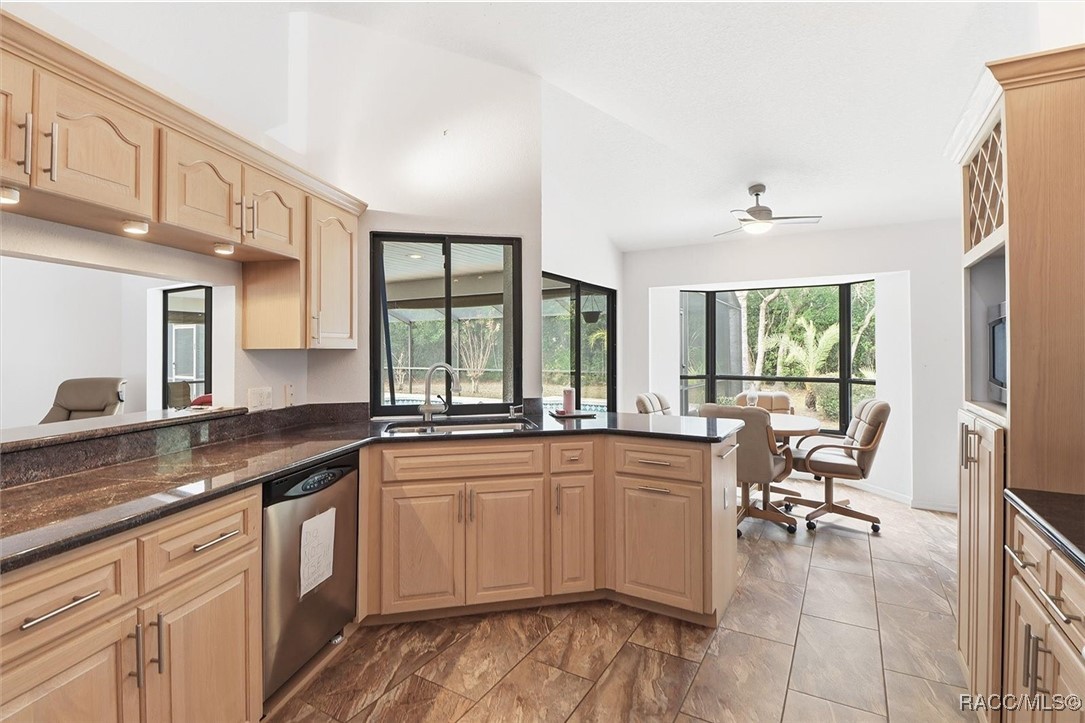 22 Mastic Court W