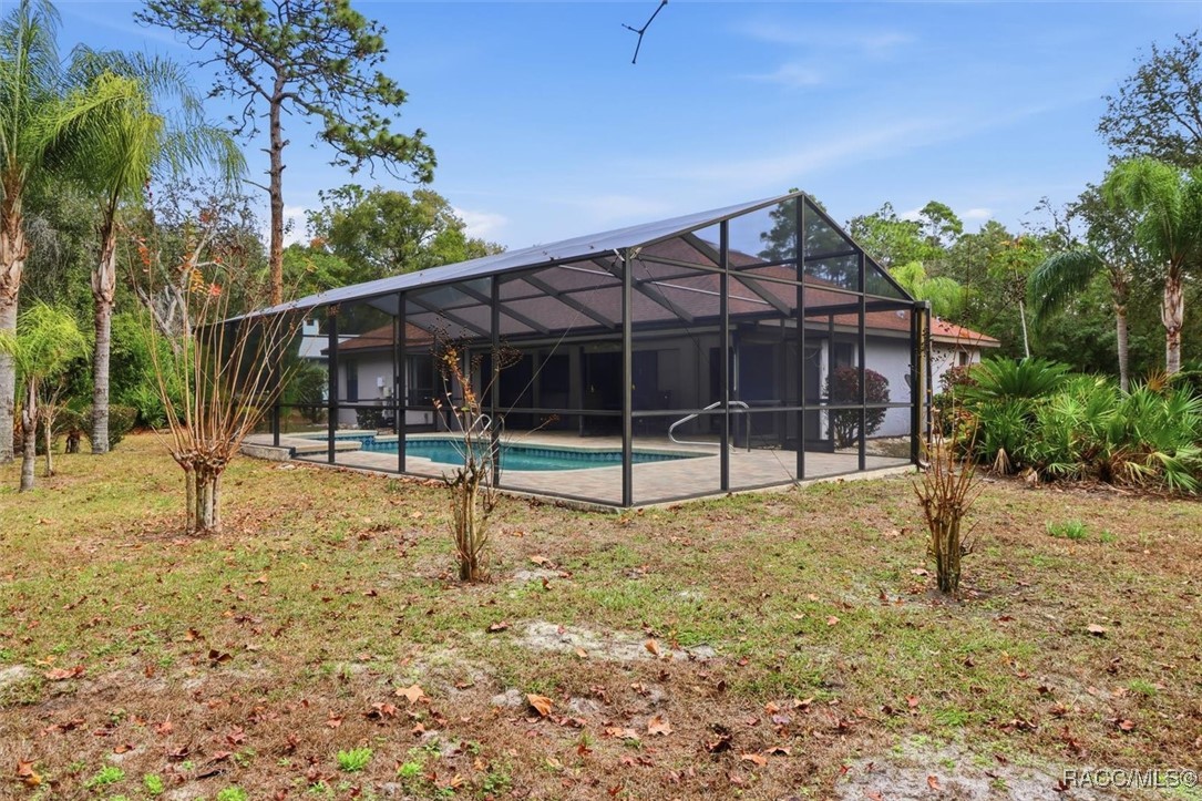 22 Mastic Court W