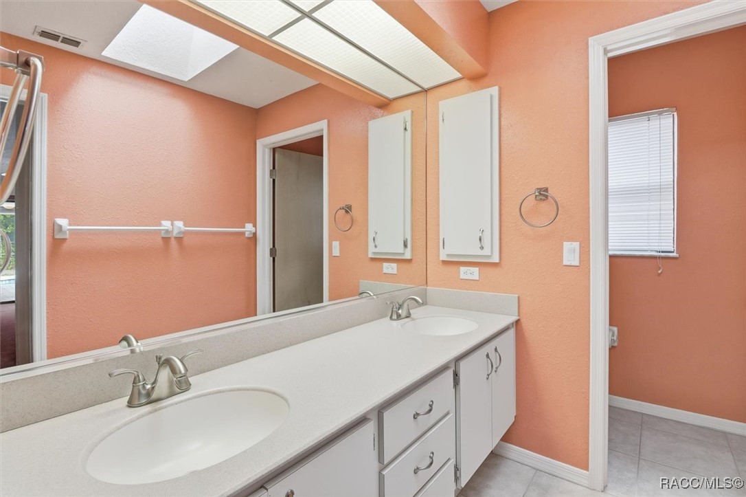 22 Mastic Court W
