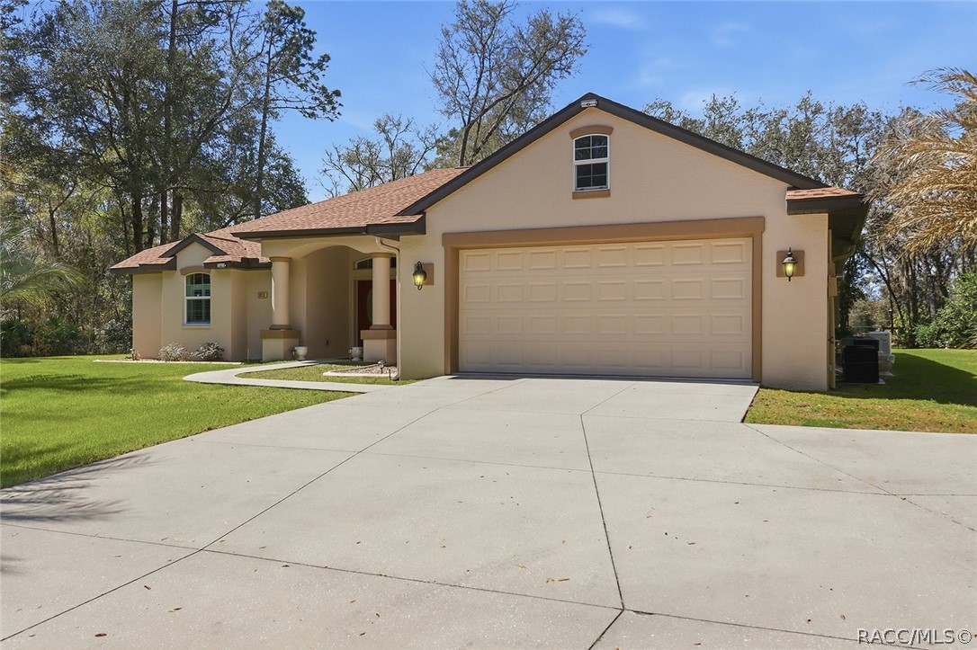 3953 N Buckhorn Drive