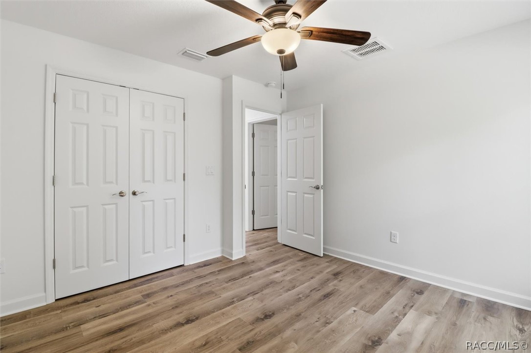 9620 N Goldenbell Way