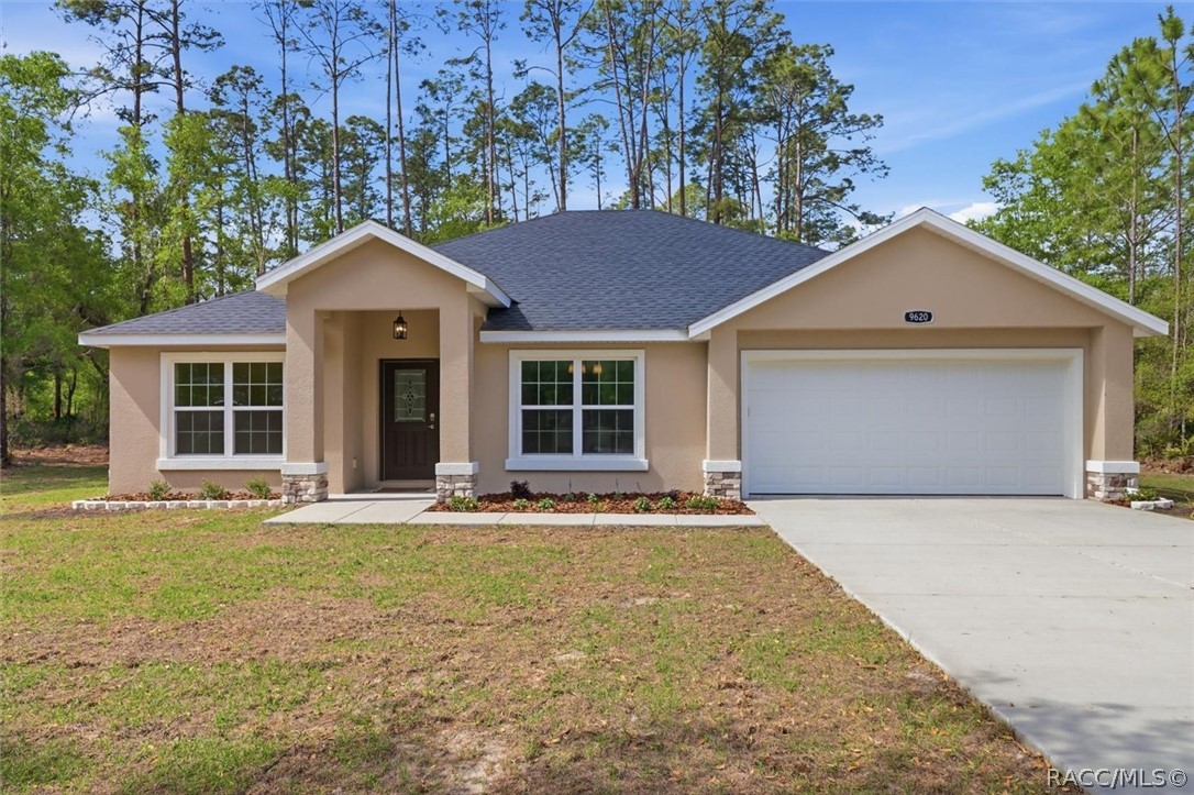 9620 N Goldenbell Way