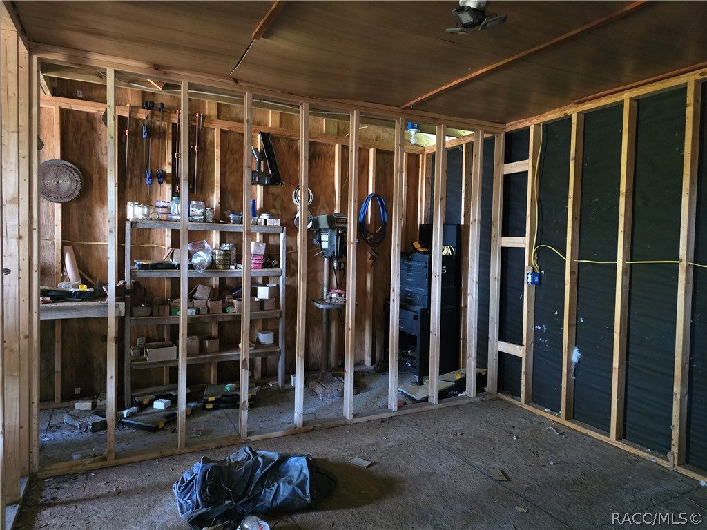 7472 W Thunderbird Island