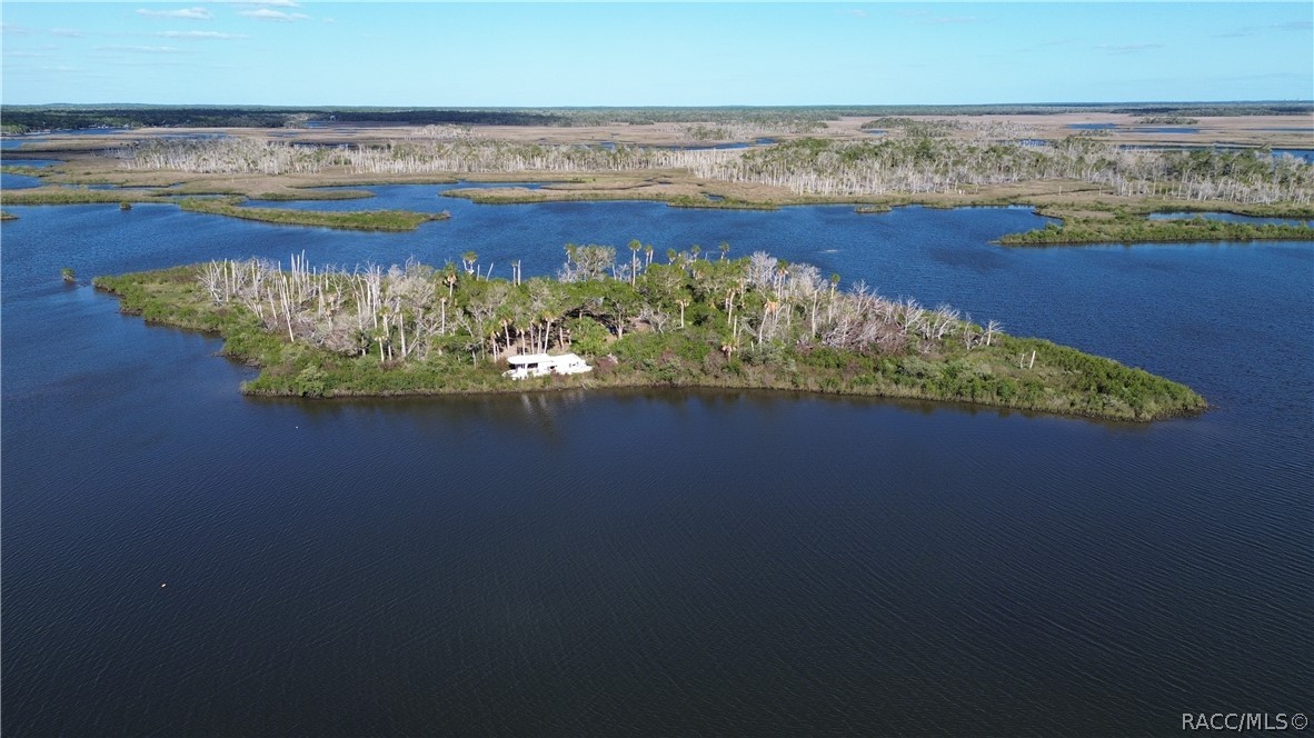 7472 W Thunderbird Island