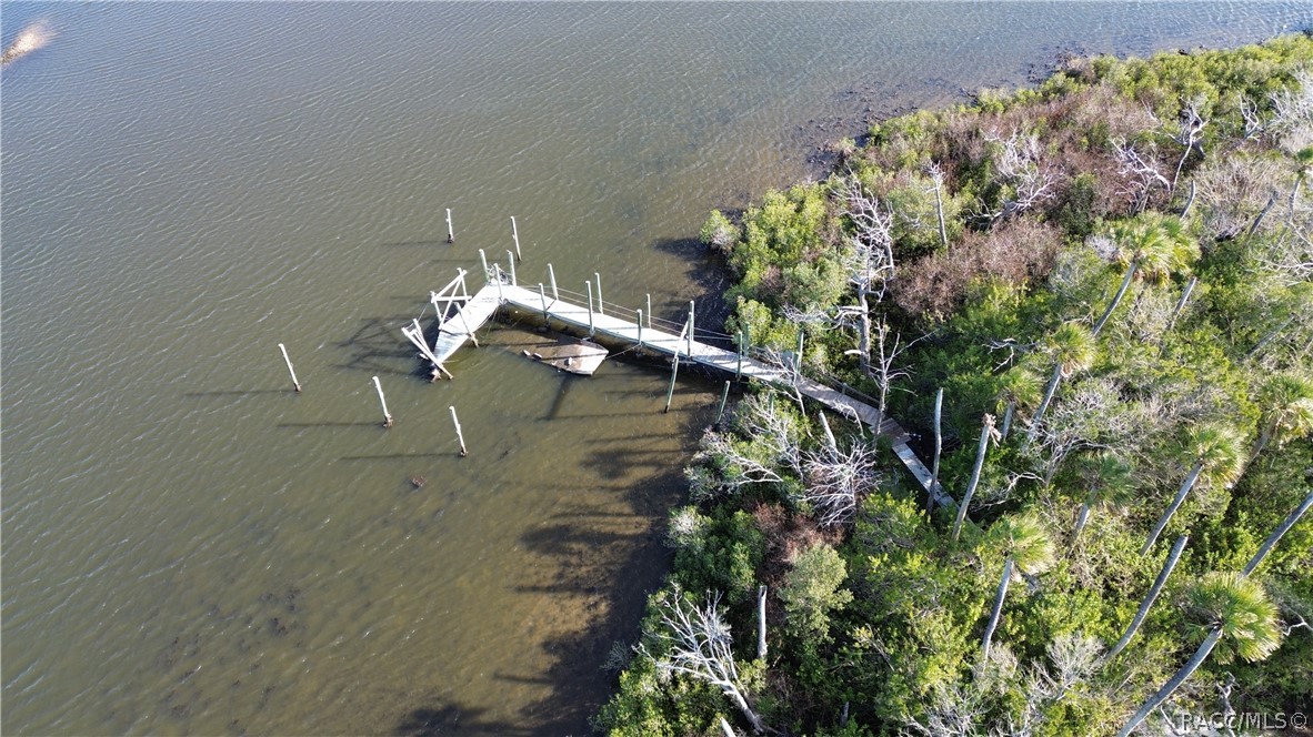 7472 W Thunderbird Island