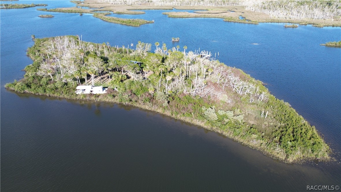 7472 W Thunderbird Island