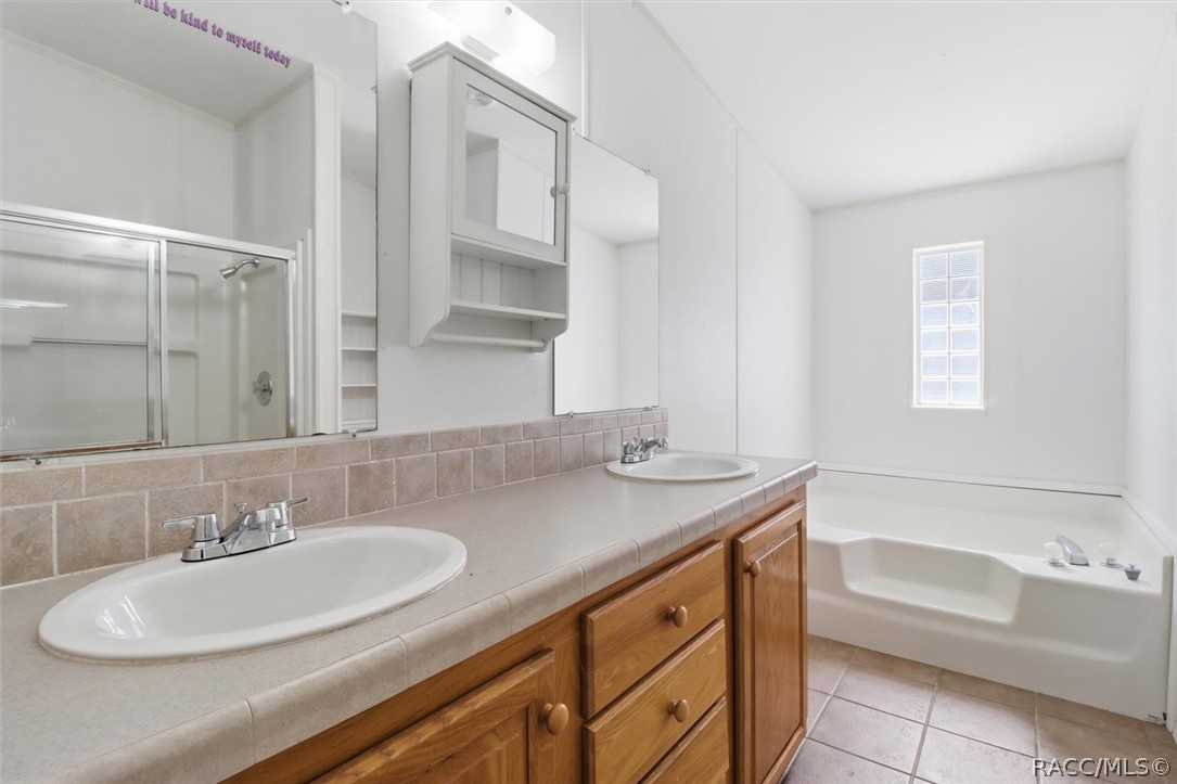 5292 S Bayliner Street