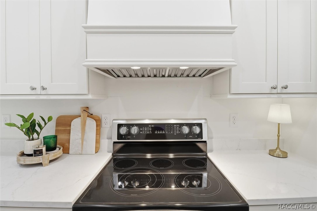 9315 N Bromeliad Terrace