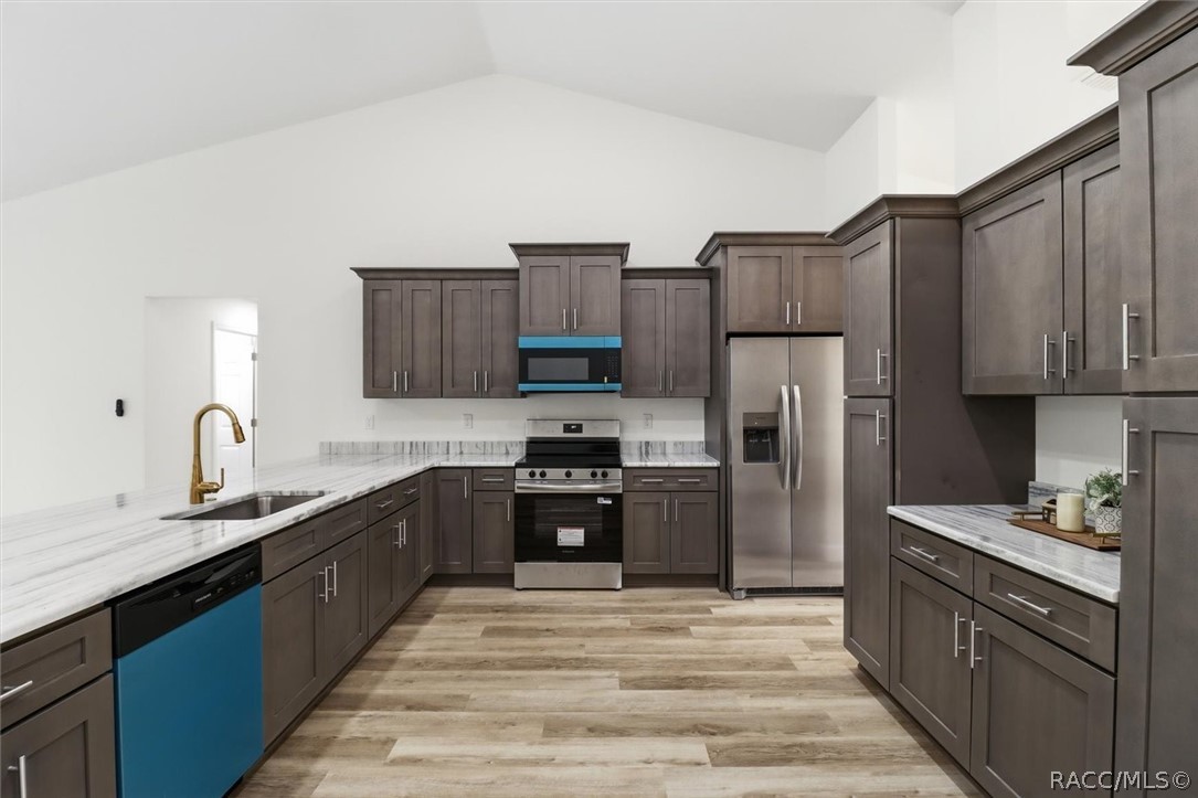 10503 W Dublin Street