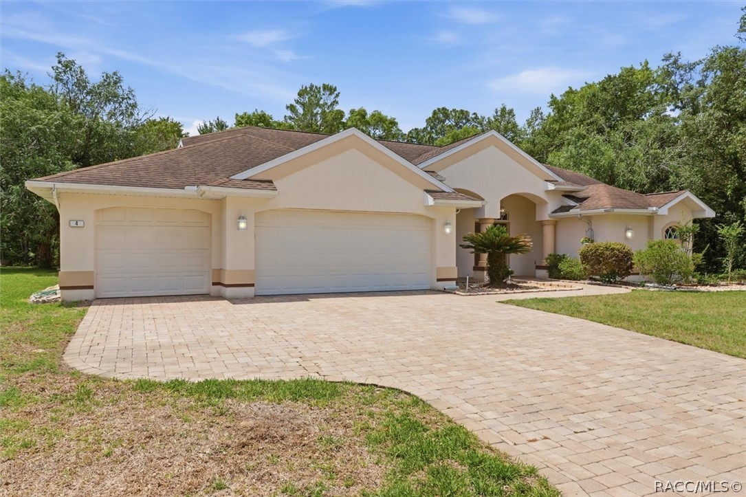 4 Poppy Court