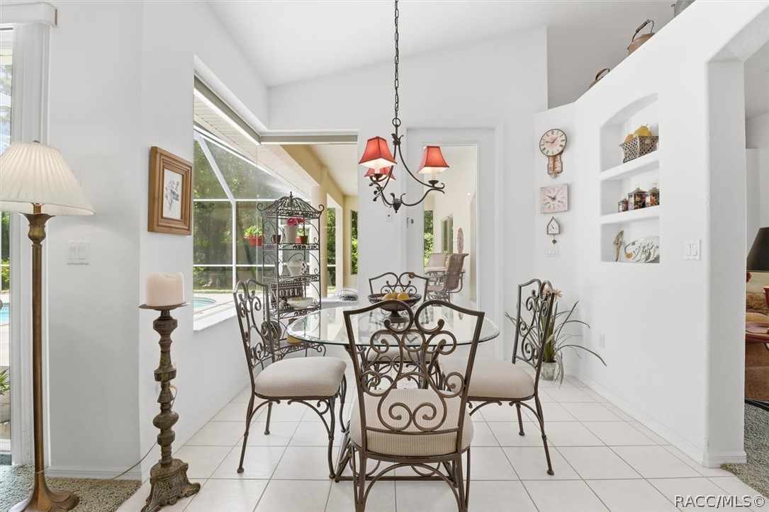 4 Poppy Court