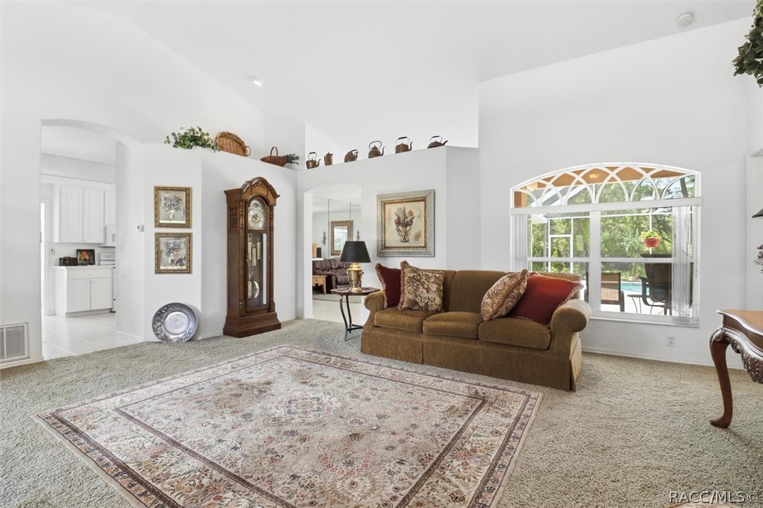 4 Poppy Court