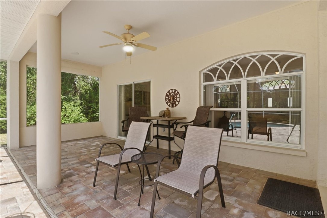 4 Poppy Court