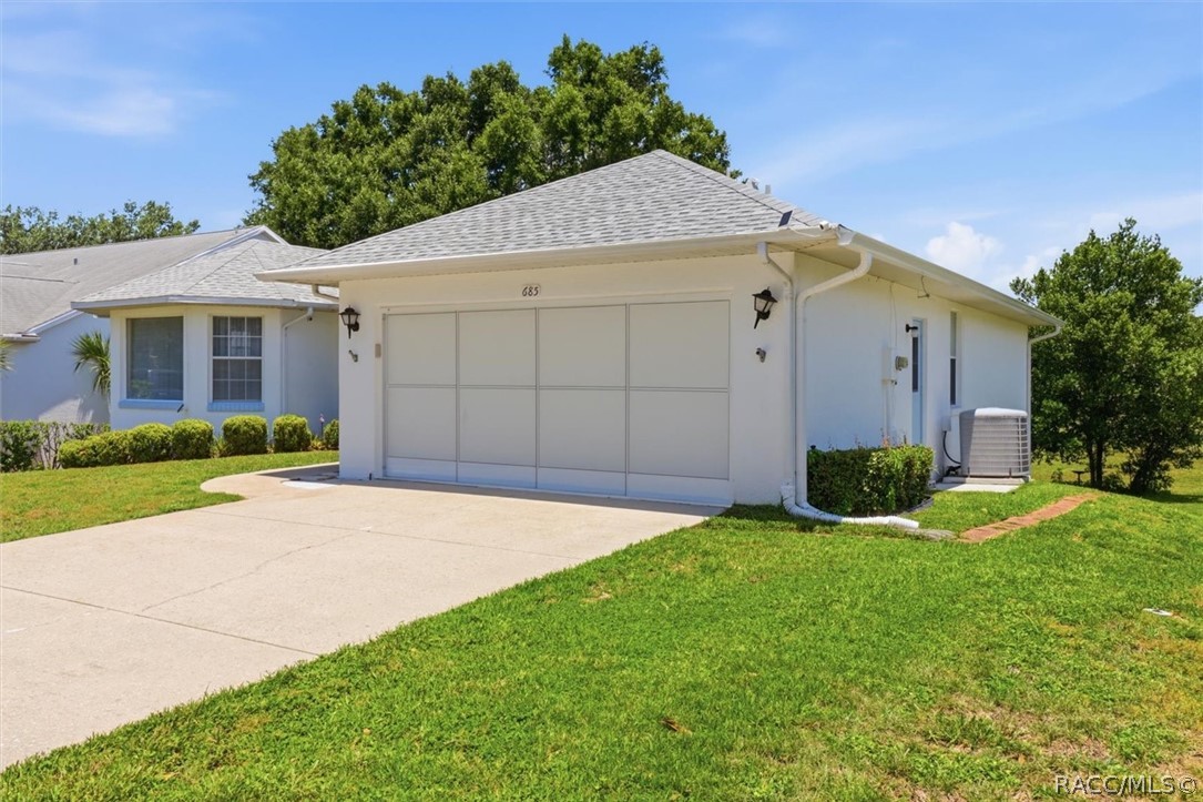 685 W Colbert Court