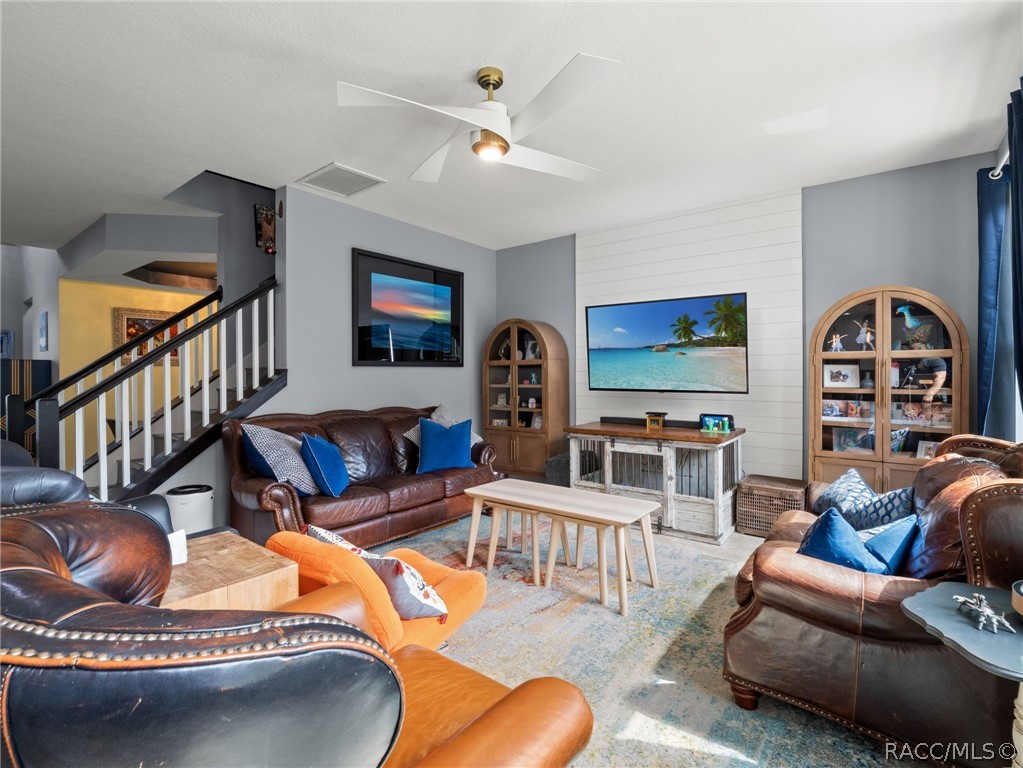4896 Palmetto Park Drive