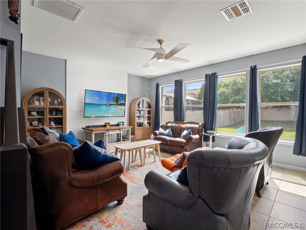 4896 Palmetto Park Drive