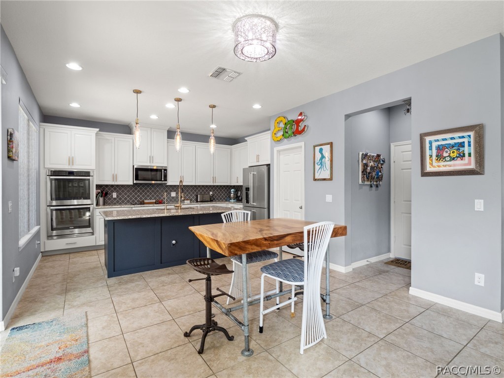 4896 Palmetto Park Drive