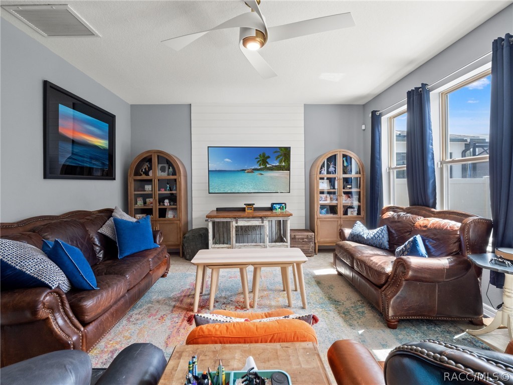 4896 Palmetto Park Drive