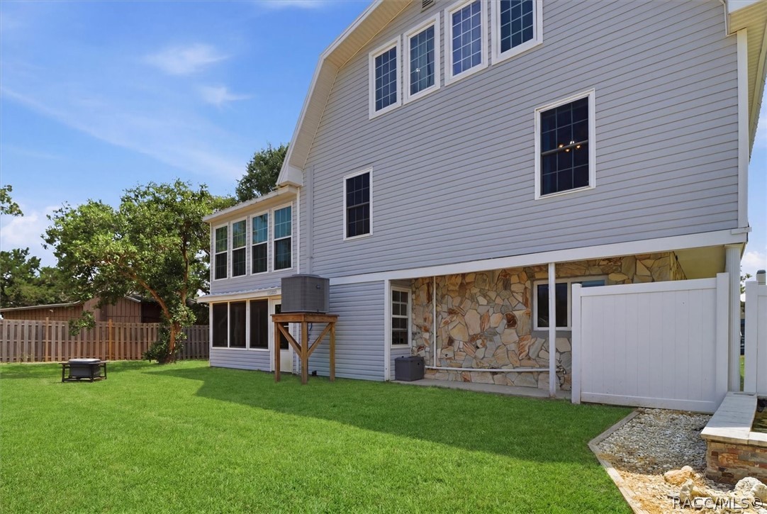 12409 W Standish Drive