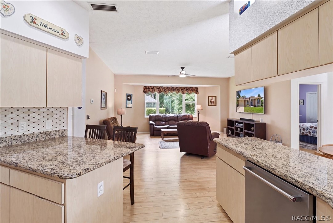 3843 W Northcrest Court