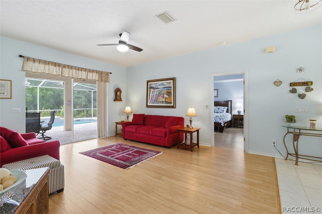 3843 W Northcrest Court