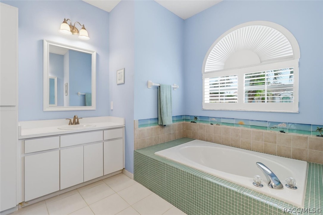 3843 W Northcrest Court