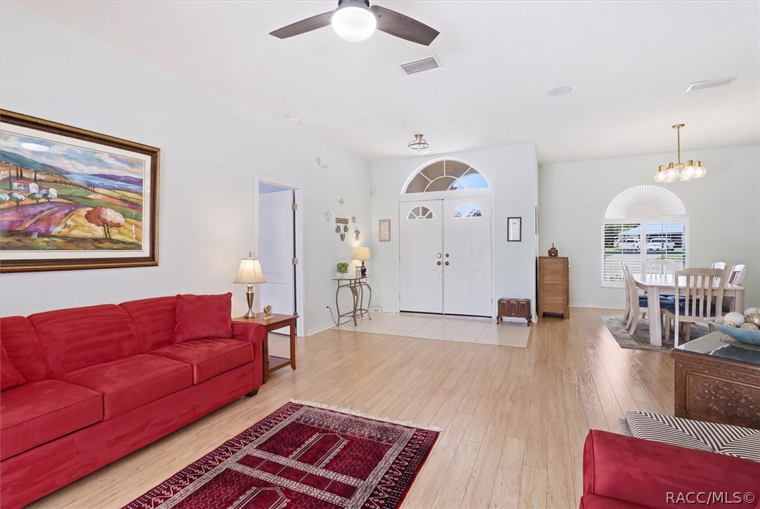 3843 W Northcrest Court
