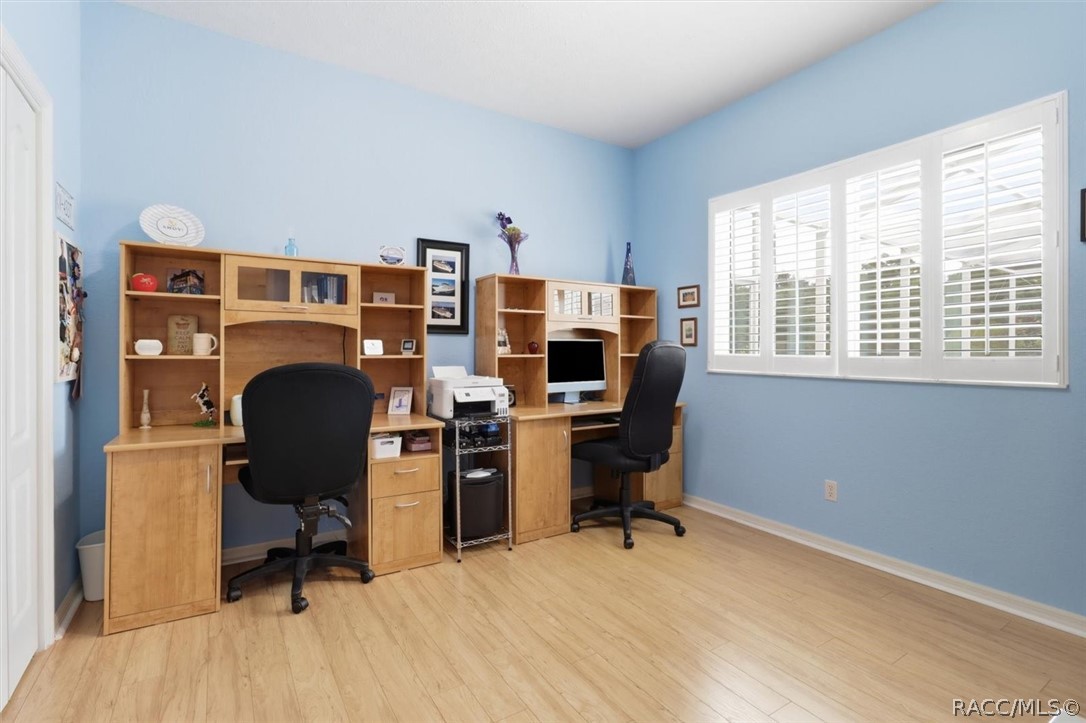 3843 W Northcrest Court