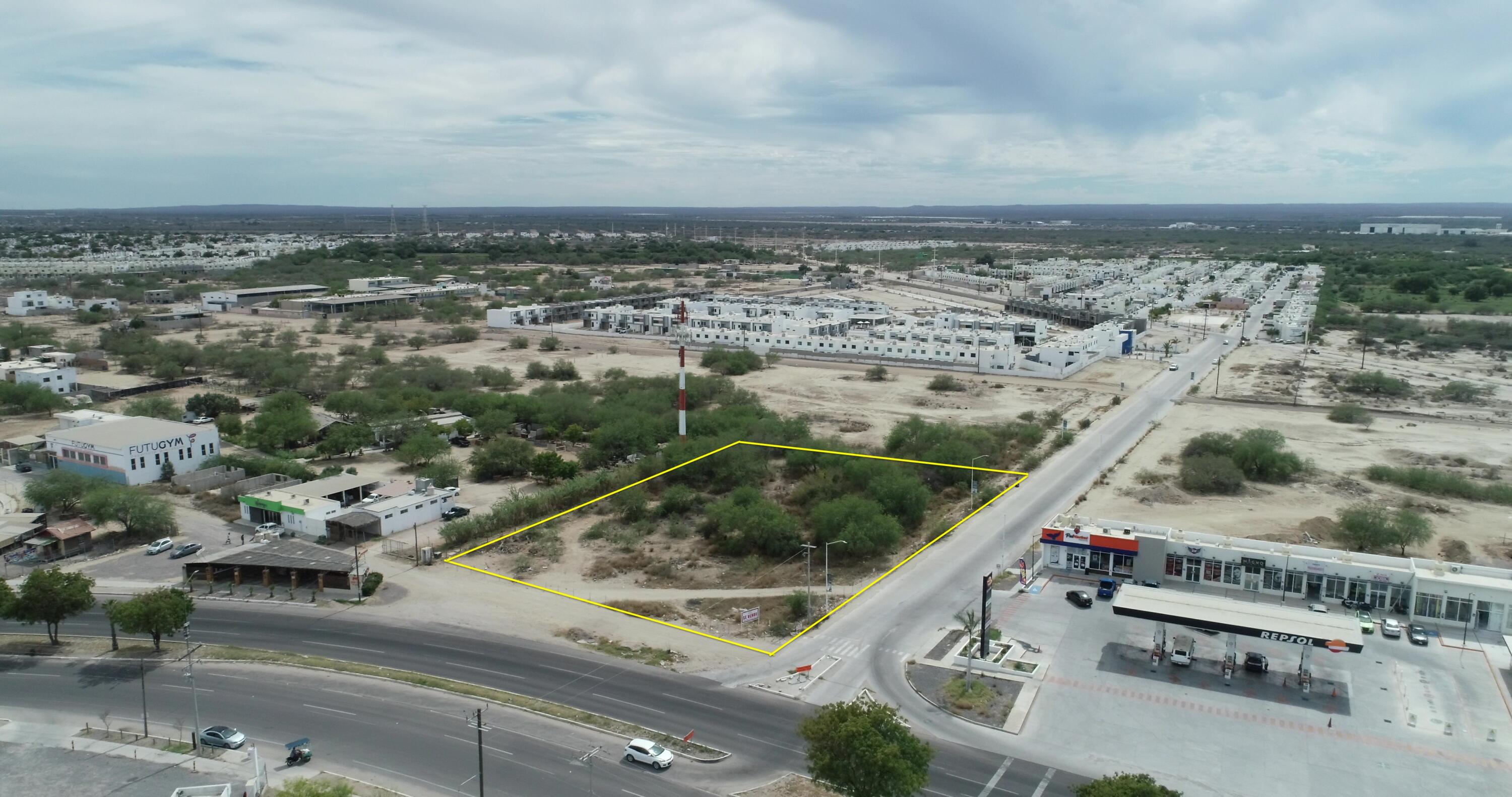 Blvd Pino Payas, Esquina Comercial Pino Payas